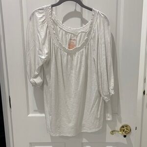 Knox Rose White Smocked Scoop-Neck Peasant shirt